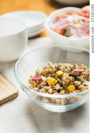 Breakfast image serial 25385298