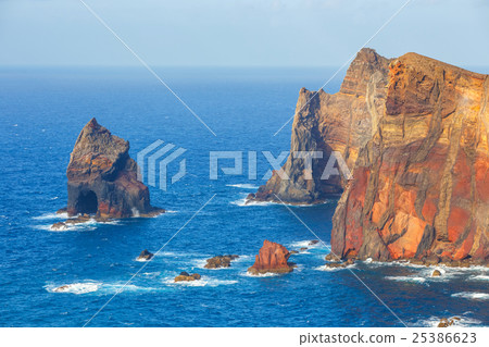 cliffs at the Ponta de Sao Lourenco, Madeira 25386623