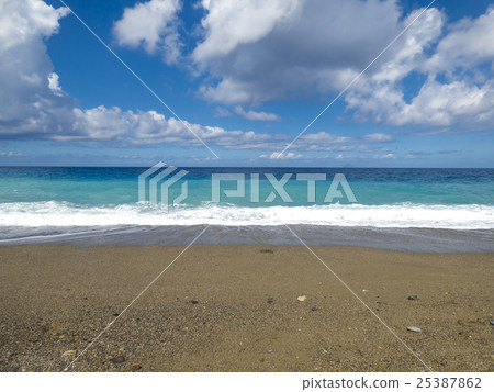 Sunny beach 25387862