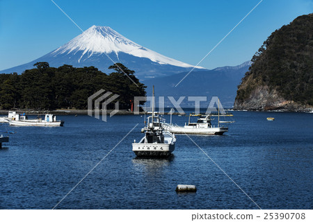 Fuji view from Toda fishing port Fuji view from Toda fishing port 25390708
