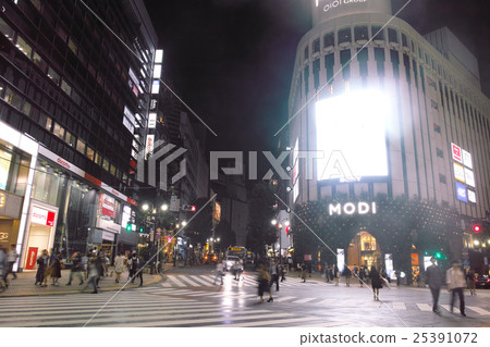 Kinan 1-chome intersection in Shibuya Park-street in the night Kinan 1-chome intersection in Shibuya Park-street in the night 25391072
