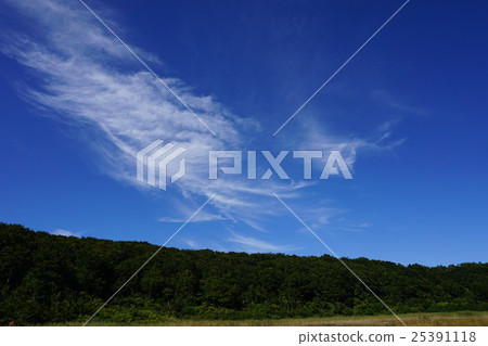 Autumn mountains 25391118