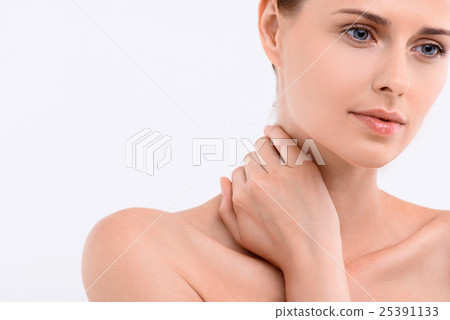 Studio shot of beautiful young woman 25391133