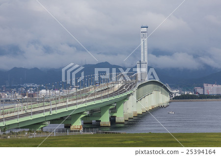 關西國際機場連接橋和臨空門塔樓 25394164