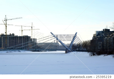 Lazarevsky bridge in Saint-Petersburg in winter Lazarevsky bridge in Saint-Petersburg in winter 25395219