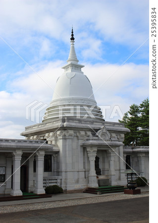 在釜石市的一座佛塔 25395834