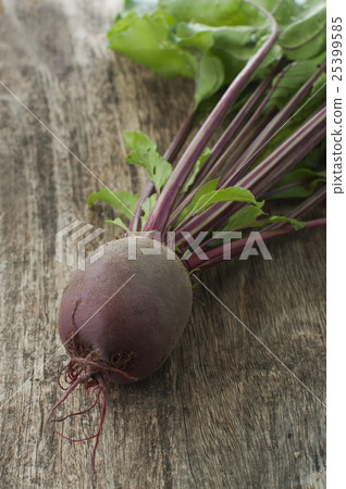 Beats on the table 25399585