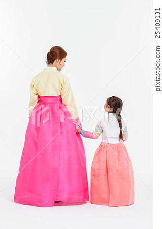 Asian Three Generation Family in Hanbok, Korean Traditional Clothes 25409131