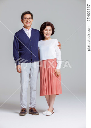 Asian Senior Couple Asian Senior Couple 25409367
