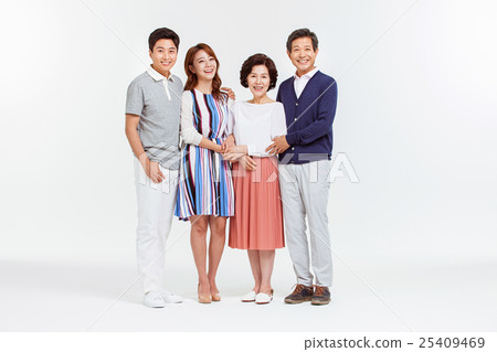 Asian Family 25409469