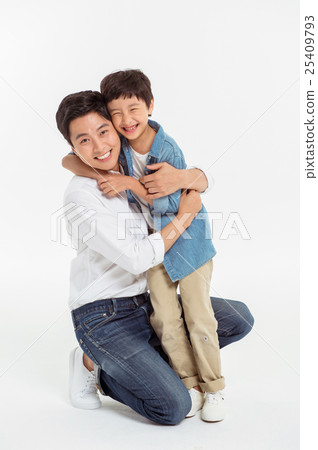 Asian Family Portrait / Isolated on White Asian Family Portrait / Isolated on White 25409793