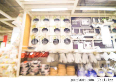 Blur kitchen store with bokeh background Blur kitchen store with bokeh background 25410166