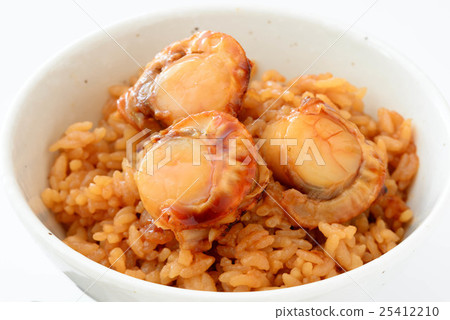 在米飯上的扇形紅燒晚餐 25412210