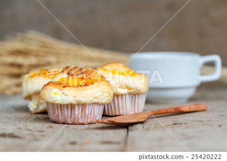 Muffin golden threads Muffin golden threads 25420222