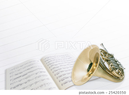 Horn and score 25420350