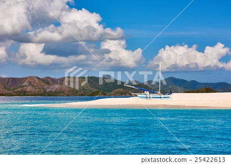 coron white sand beach Palawan Philippines 25422613