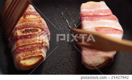 Quick tasty snack 25427942