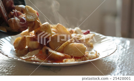 potato fried bacon and eggs potato fried bacon and eggs 25428001