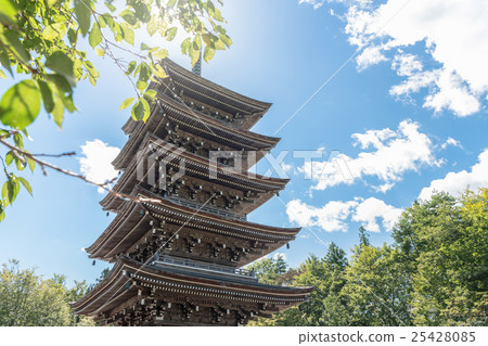 Five-story pagoda rising in the mountains Five-story pagoda rising in the mountains 25428085
