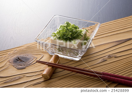 tofu tofu 25428899