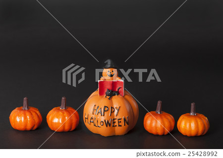 Halloween decorations 25428992
