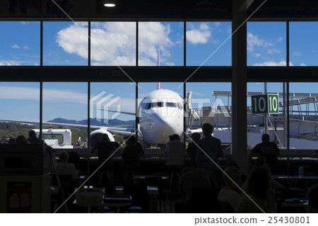 Aircraft and people in the airport cafe concept 25430801