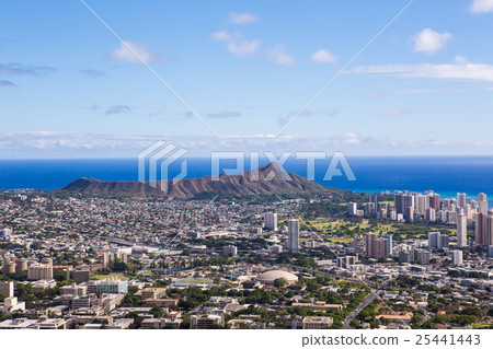 Diamond Head, Oahu - View from Tantalus Look Out 25441443