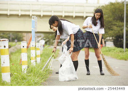 Volunteer activities 25443449