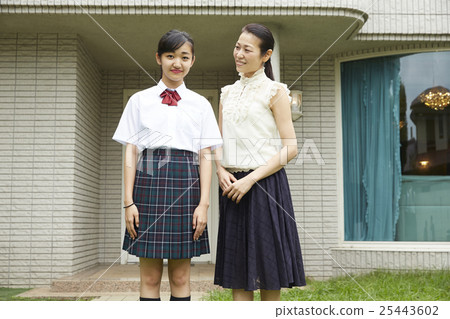 Mother and daughter  25443602