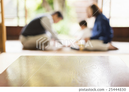 Returning home 25444830