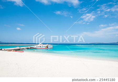 Sea and sky of Okinawa Waterjima Beach Cobalt Blue 25445180