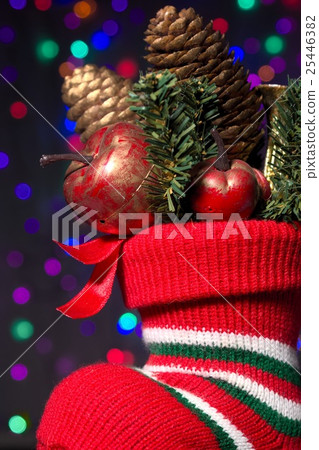 聖誕節紅色羊毛鞋子 聖誕節紅色羊毛鞋子 25446382