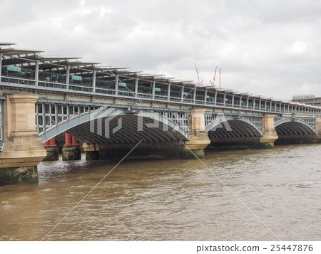 Blackfriars bridge in London Blackfriars bridge in London 25447876
