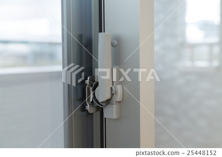 locking 25448152
