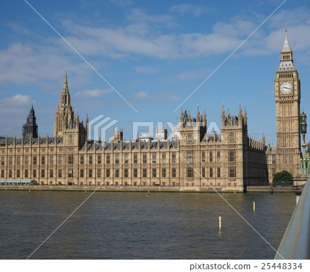 Houses of Parliament in London 25448334