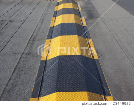 Speed ramp hump 25449922