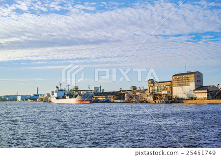 大阪坂井港 25451749