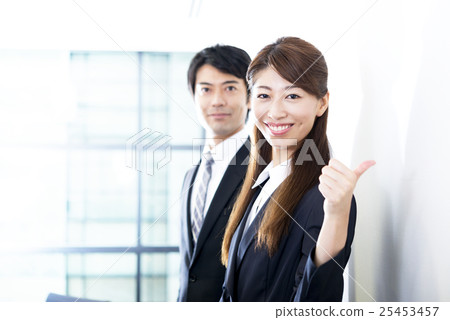 女商人會議室做一個好兆頭 女商人會議室做一個好兆頭 25453457
