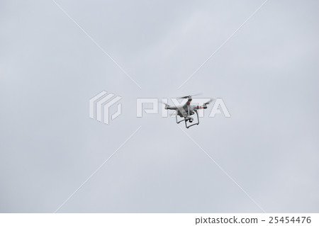 無人機多雲 無人機多雲 25454476