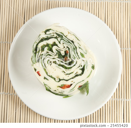 White cheese (brynza) roll with vegetables 25455420