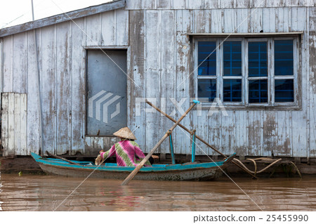 Cai Rang floating market 25455990