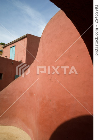 house of slaves in Goree 25455993