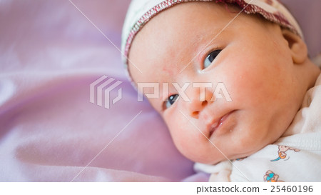little baby close-up little baby close-up 25460196