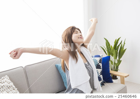 young woman      25460646