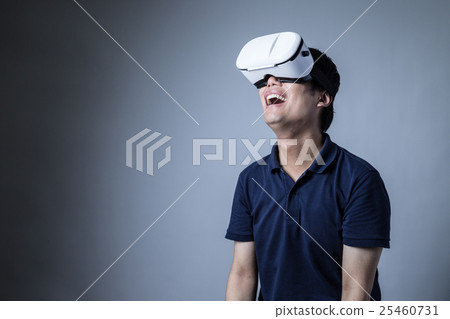 頭戴式顯示器，興奮，成人內容，觸摸的人 25460731