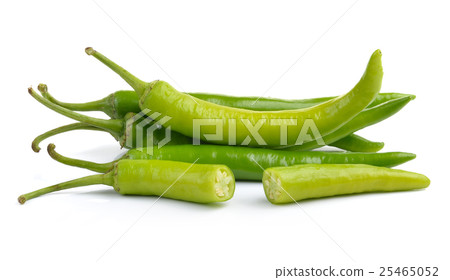 圖庫照片: green peppers isolated on white background