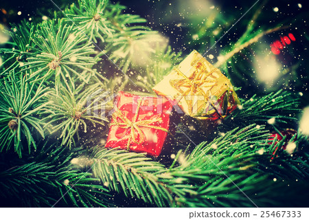 Luxury Christmas Card with Red Golden Gift Boxes 25467333