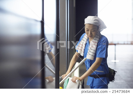 Cleaner Part Timer 25473684