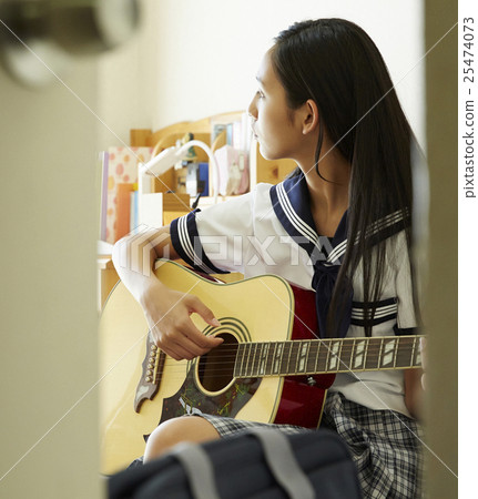 Schoolgirl Guitar