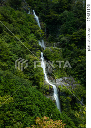 Nodano Taki Falls(Akaki)(高知縣Inoi Town) Nodano Taki Falls(Akaki)(高知縣Inoi Town) 25481196